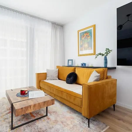 Tauron Arena Premium With Underground & Outdoor Parking By Renters Prestige Appartamento *