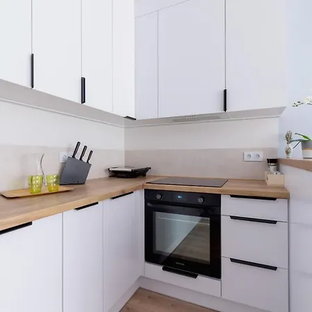 Tauron Arena Premium With Underground & Outdoor Parking By Renters Prestige Апартаменты