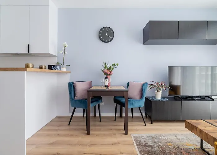 Апартаменты Tauron Arena Premium With Underground & Outdoor Parking By Renters Prestige *