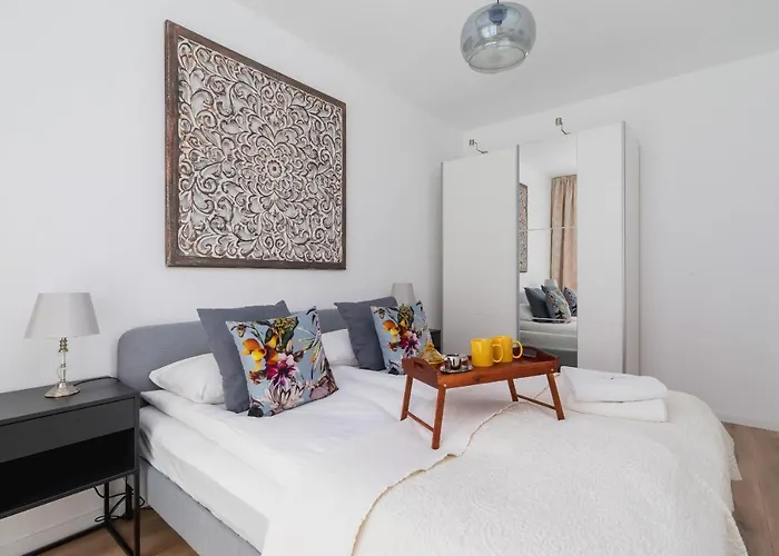 Tauron Arena Premium With Underground & Outdoor Parking By Renters Prestige Апартаменты *